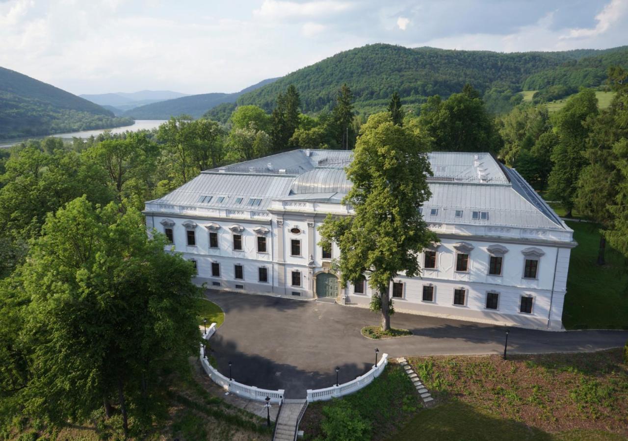 Hotel Gino Park Palace Považská Bystrica Buitenkant foto